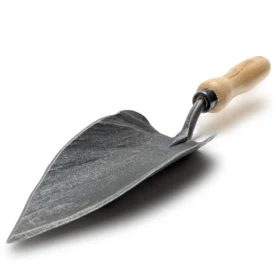 1493 - Cazzuola da semina - forgiata a mano da un unico pezzo di acciaio - manico in frassino da 14 cm